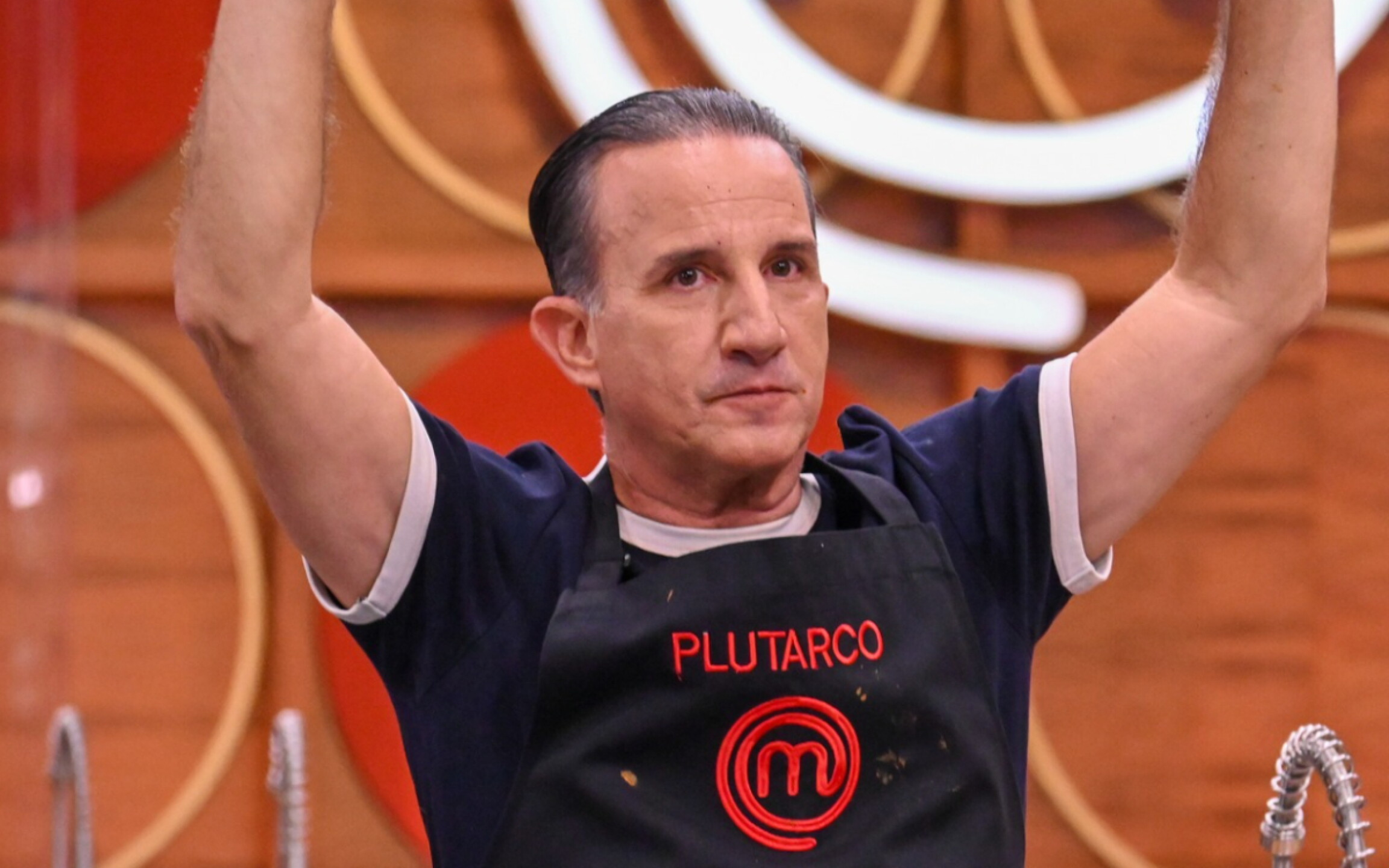 Leslie Gallardo y Plutarco Haza