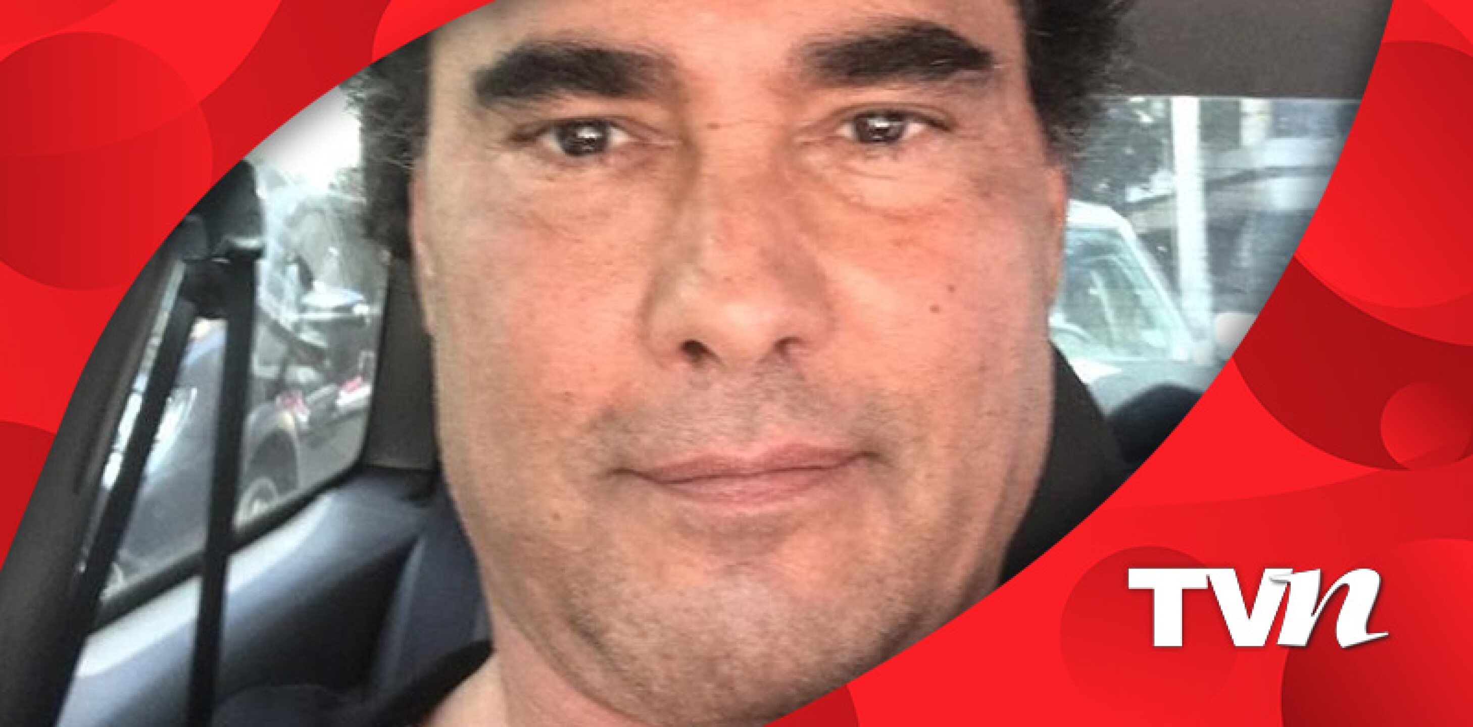 Eduardo Yáñez se quería casar con su madre.