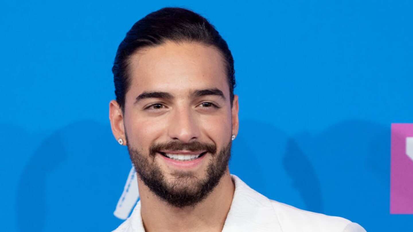 Maluma rompe en llanto al escuchar su nueva canción con Madonna.