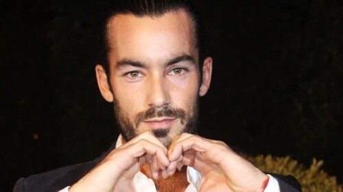 Aarón Díaz es fuertemente criticado por su aspecto físico a los 41 años