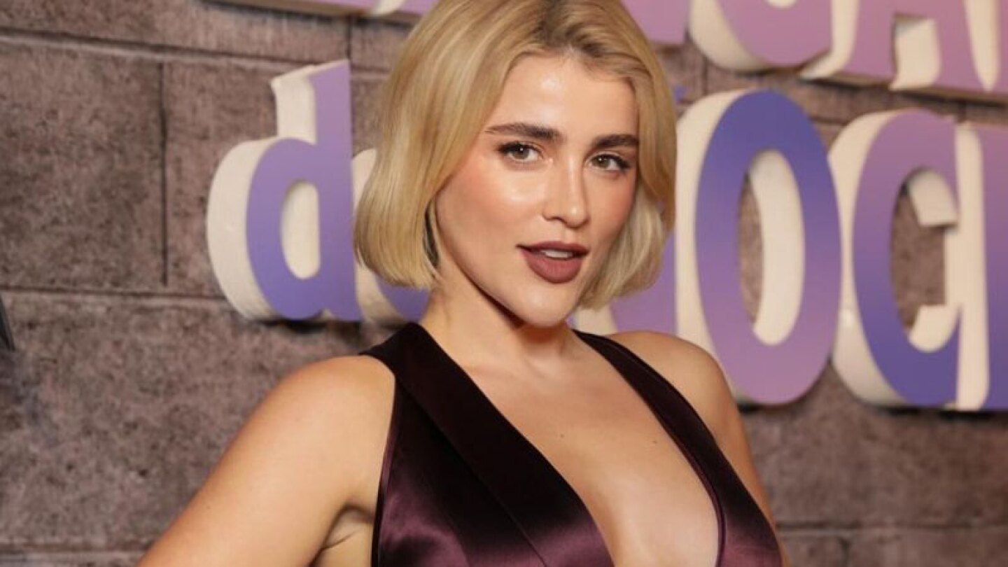 Cassandra Sánchez Navarro y jugador del América