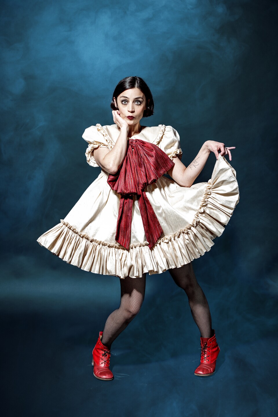 ILSE SALAS CABARET.jpg