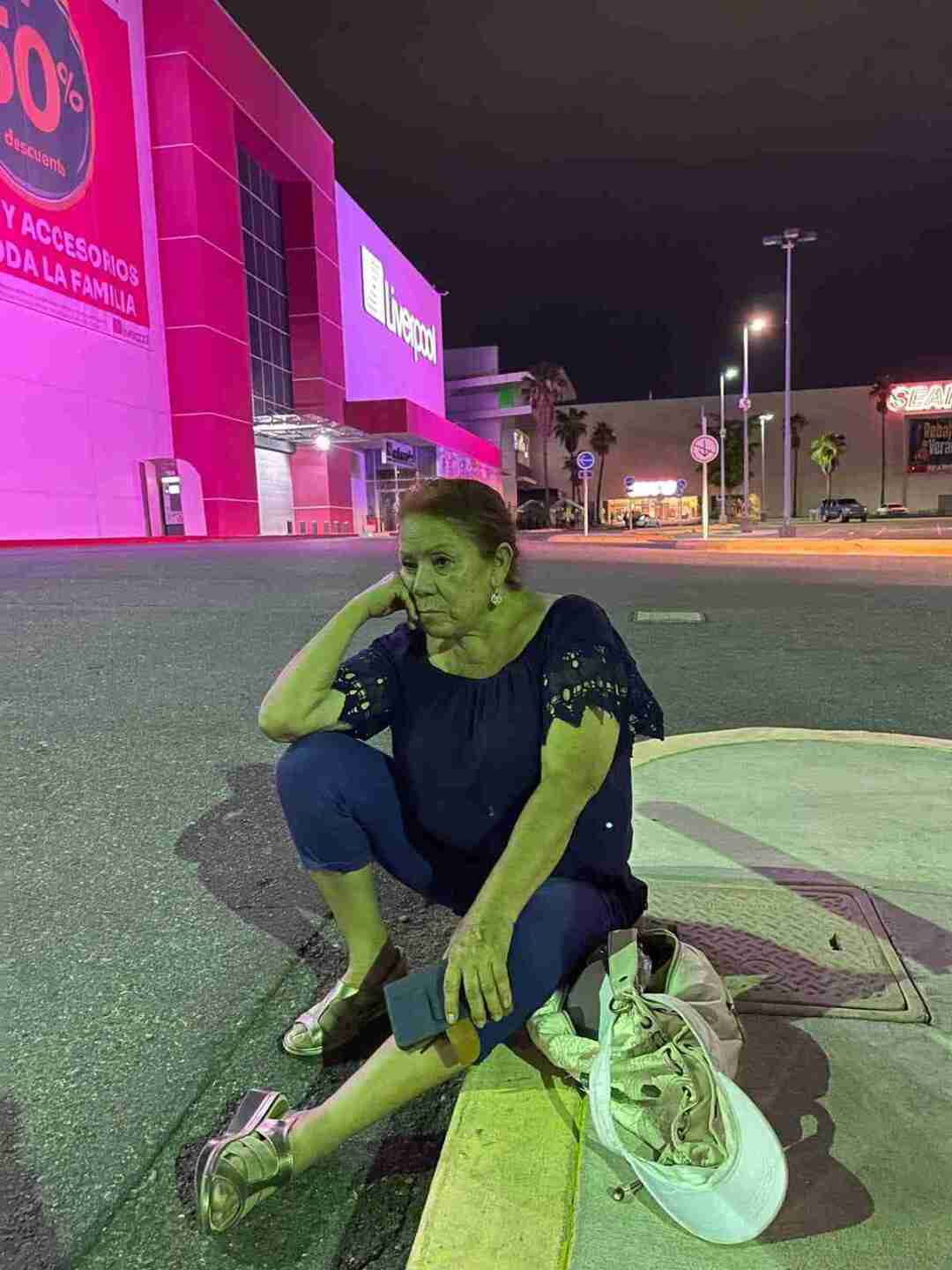 Mujer pierde boleto estacionamiento se niega a pagar