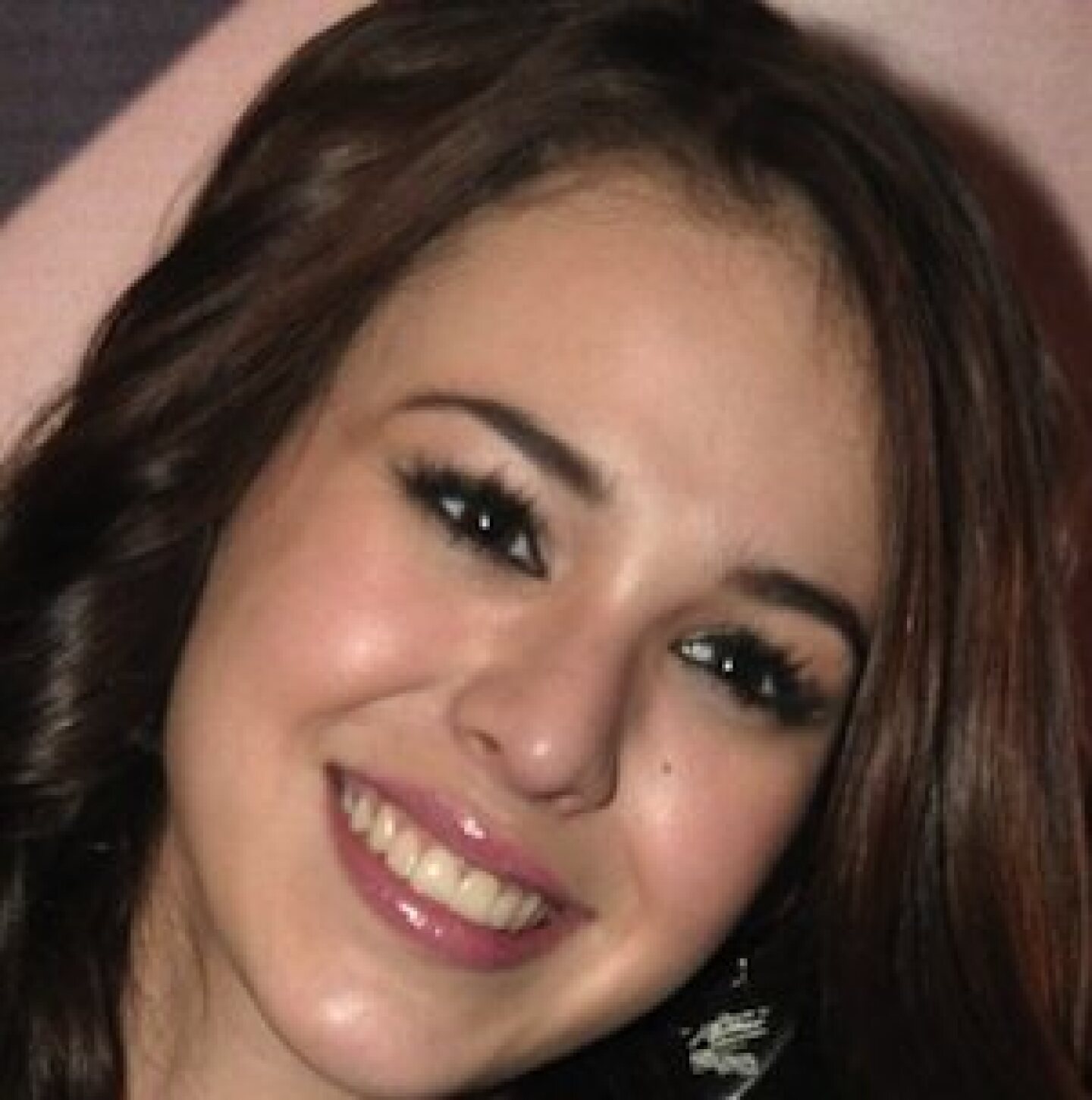 Danna Paola se enfoca en su música.