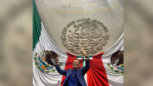 El luchador viajará a Texas a recibir el reconocimiento.