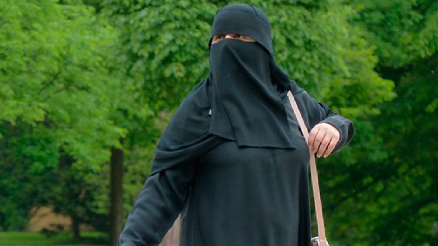 Mujer con burka n