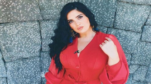 Curvy Zelma Cherem VLA