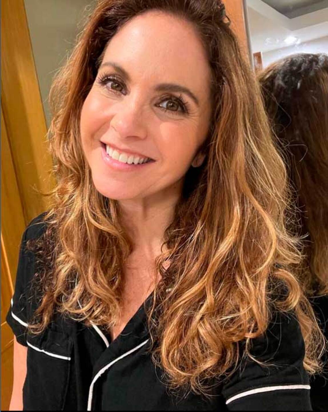 Lucero cumple 25 años de ayudar al Teletón
