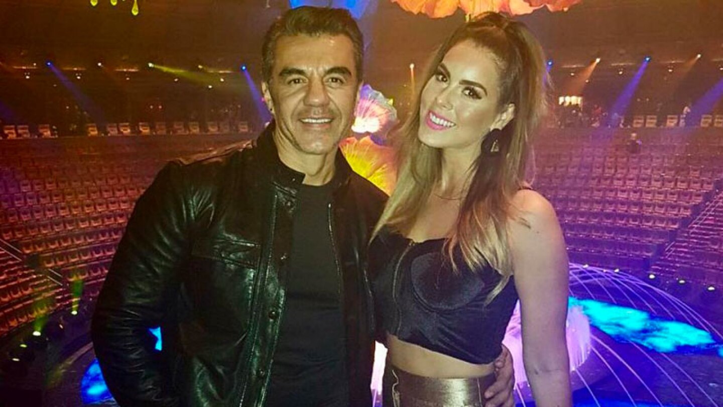 Adrián Uribe le pagó esto a su novia con tal de tenerla más cerca
