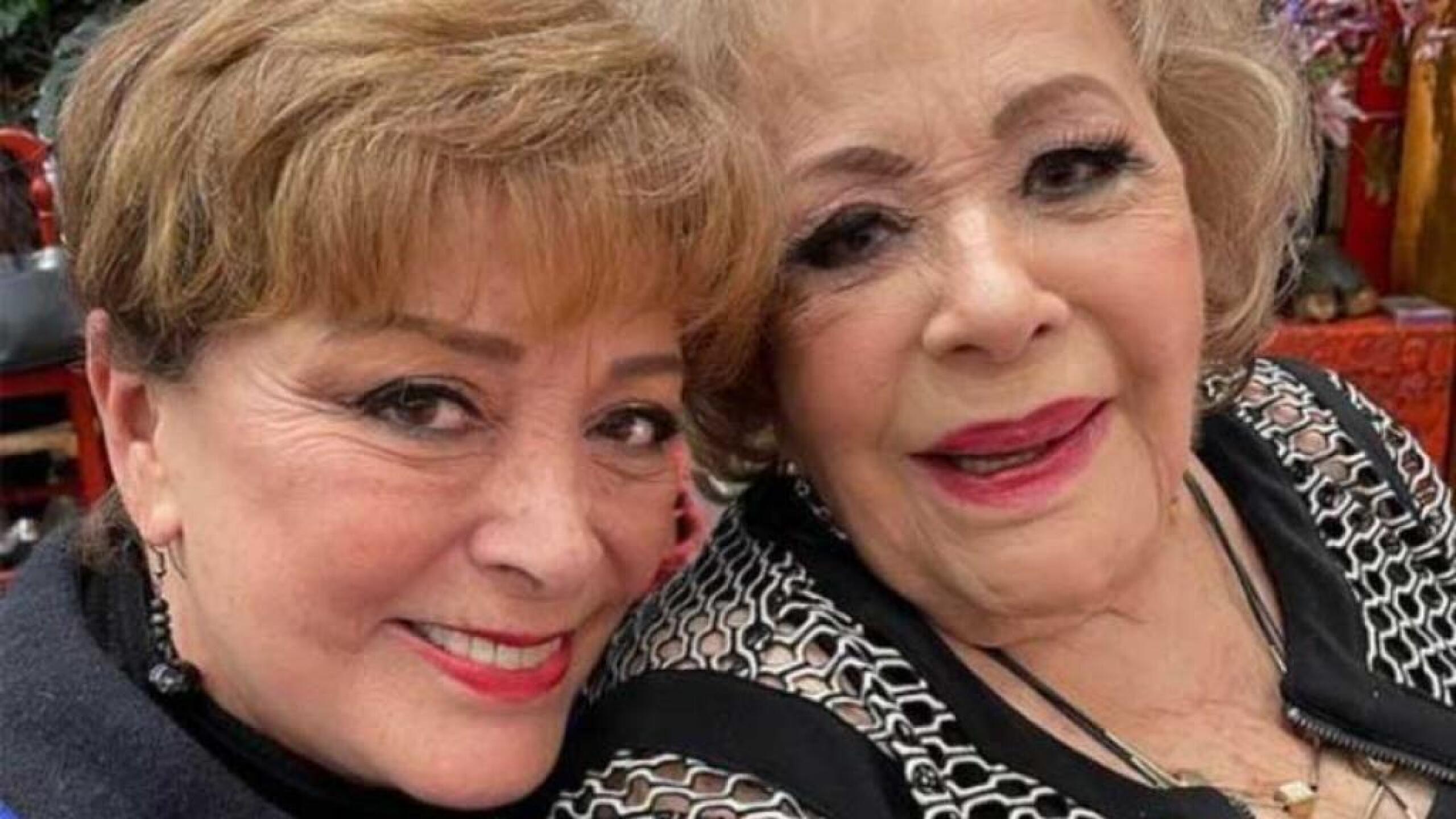 Silvia Pinal y Sylvia Pasquel.
