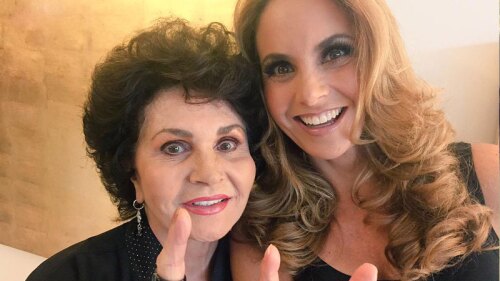 Lucero habla del apoyo de su mamá y su llegada a Brasil