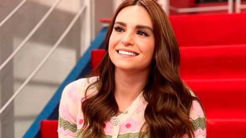 Tania Rincón presume nuevo trabajo, ¿se va del programa Hoy?