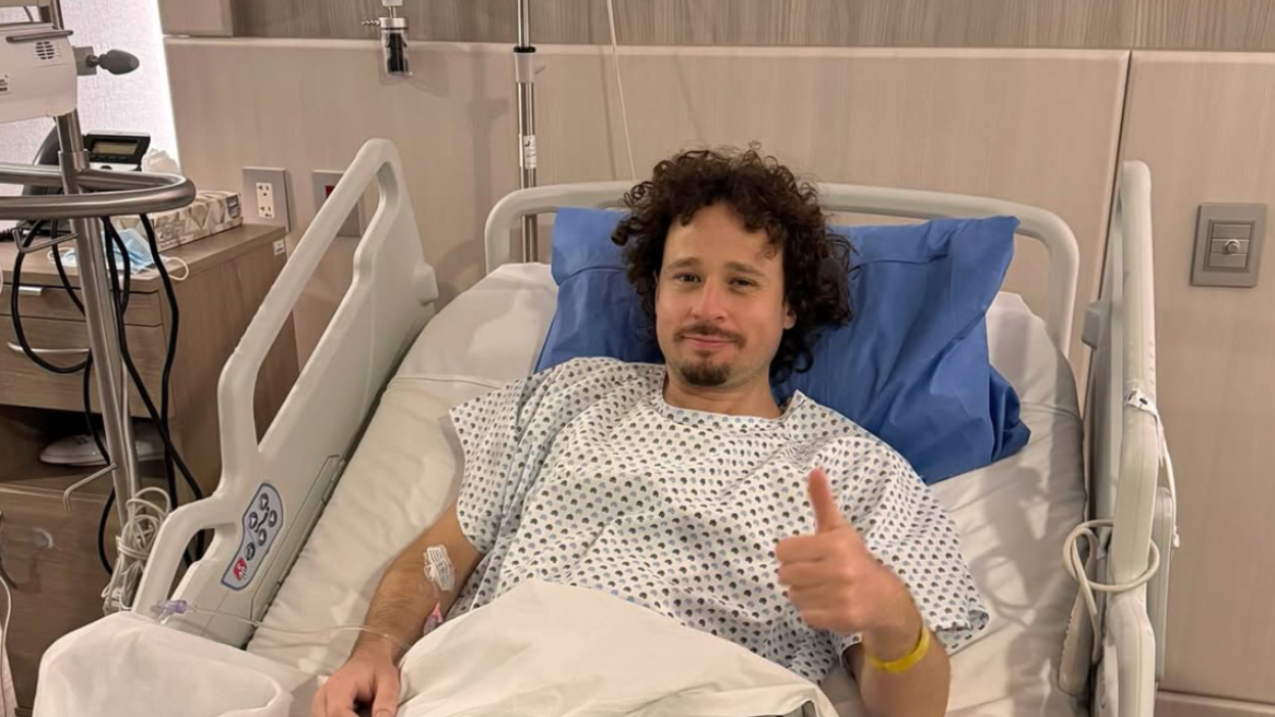 Luisito Comunica hospitalizado