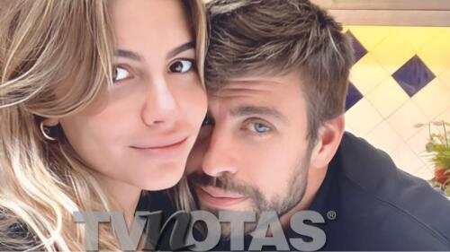 Piqué y Clara Chía (1).jpg