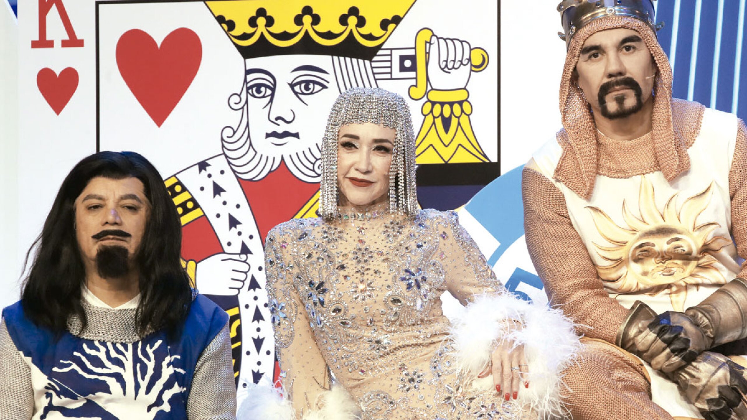 Susana Zabaleta con Mascabrothers y Adrián Uribe en Spamalot