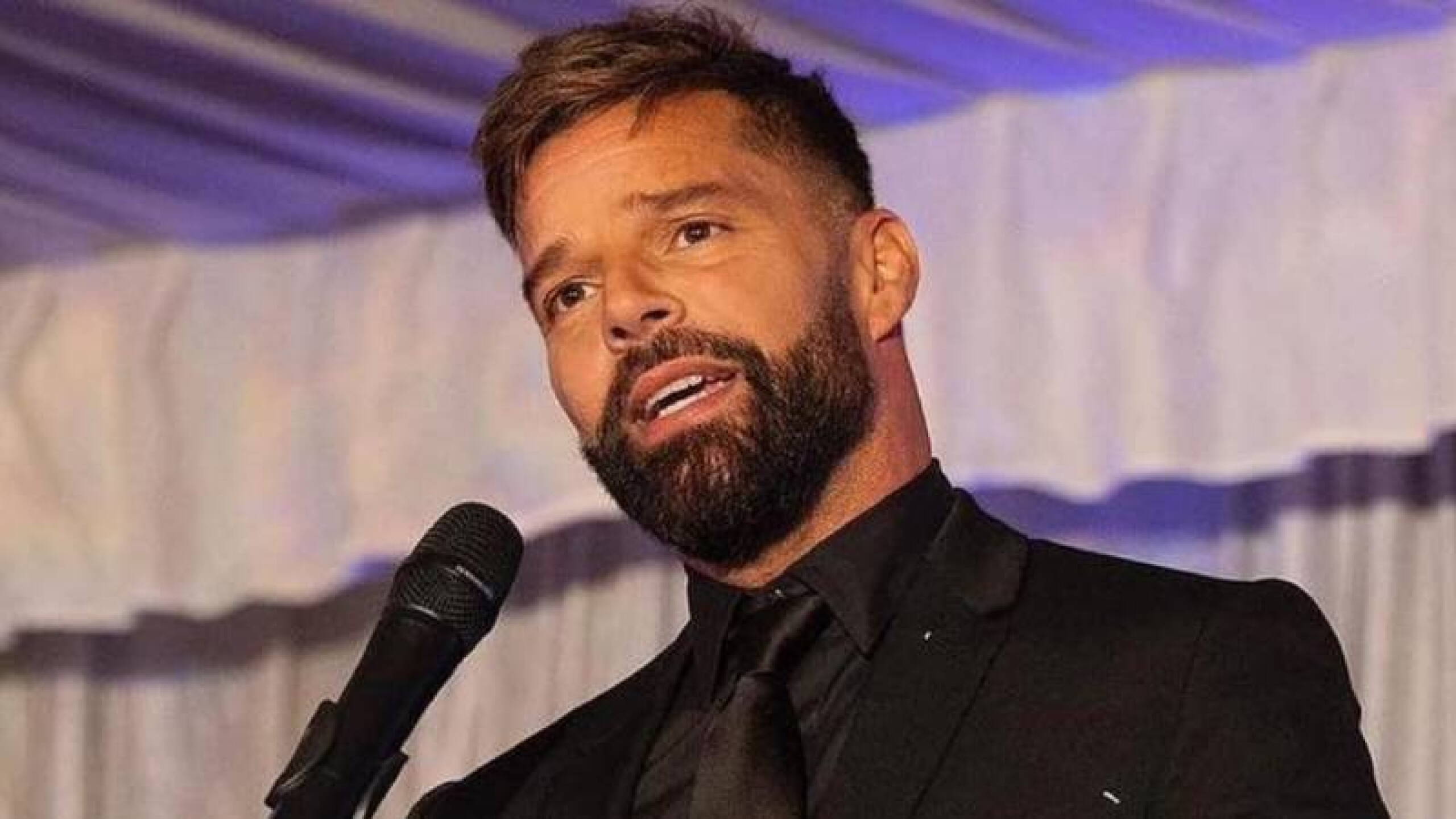 Ricky Martin se enferma