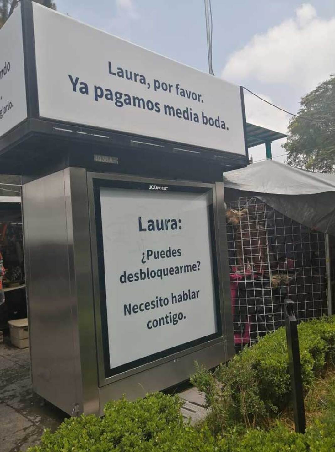 "Perdóname, Laura": ¿Quién es Laura y por qué hay espectaculares?