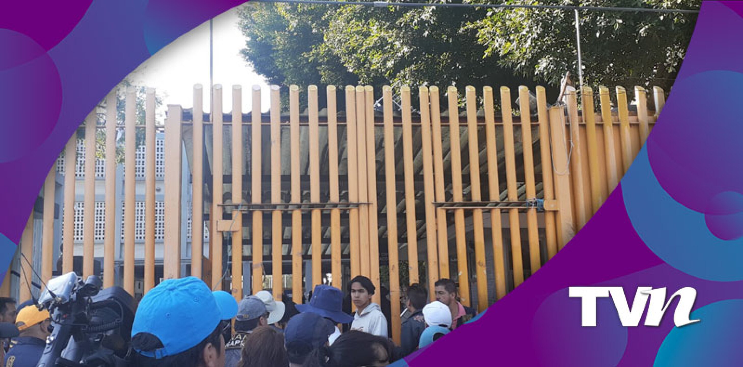 Twitter @Emmmanu08237463