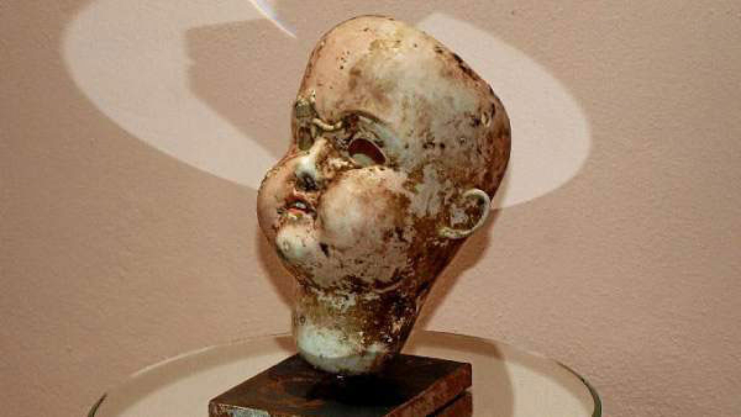 Subastan muñeca del Titanic