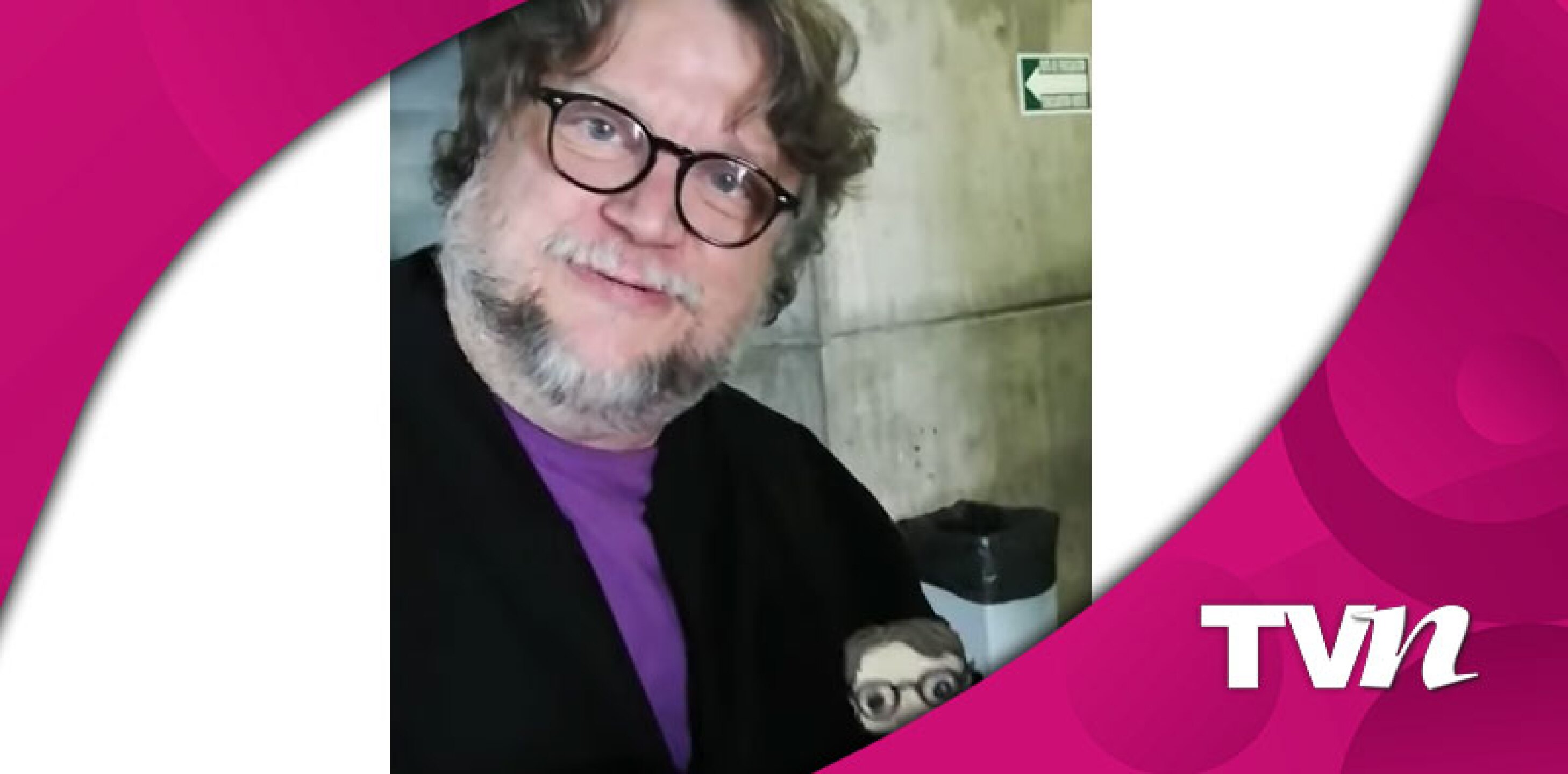 Niño youtuber logra entrevistar a Guillermo del Toro y se hace viral