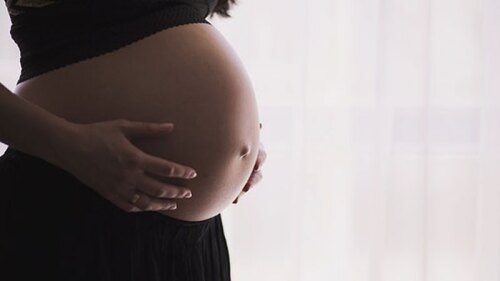 Trato de dar en adopción a su bebé po WhatsApp