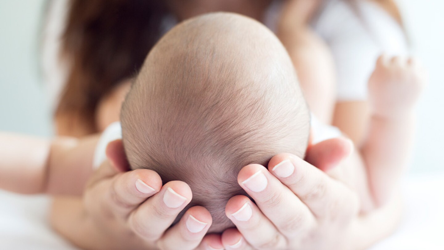 Murió su bebé pero la mantuvieron con ellos ¡15 días más!