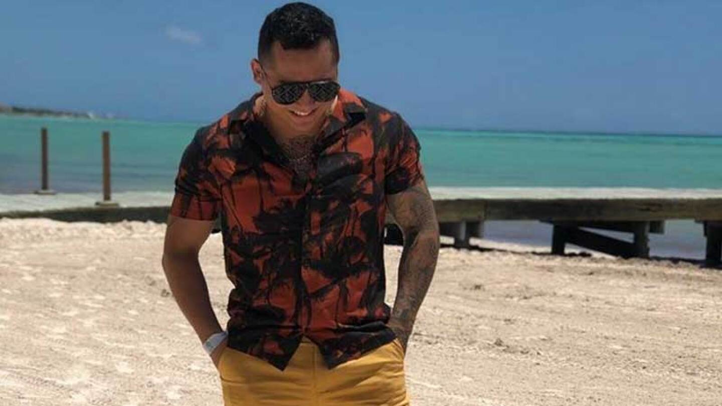 Edwin Luna ha sido blanco de críticas desde que comenzó su romance con Kimberly Flores.