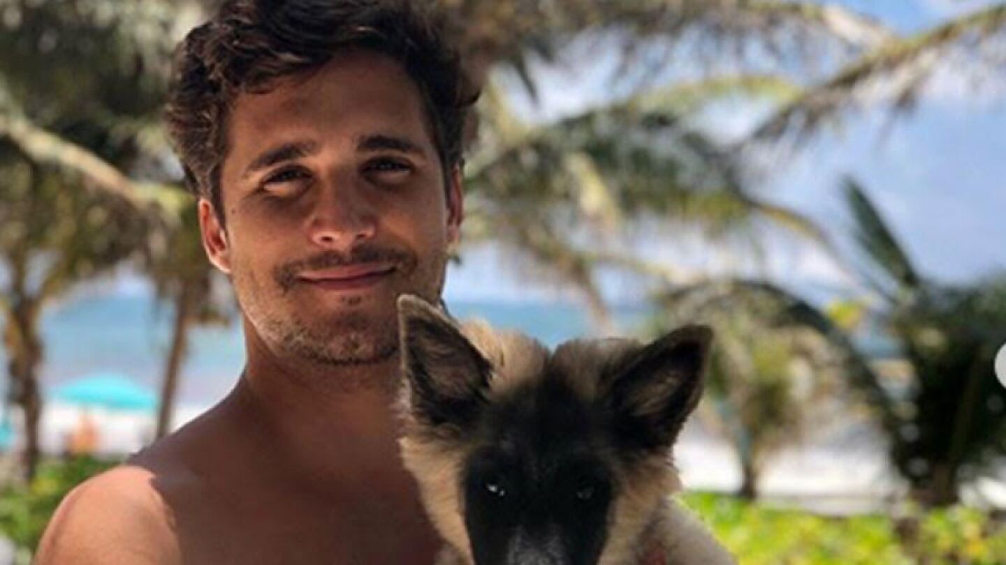 Novia De Diego Boneta lo sorprende el día de su cumpleaños