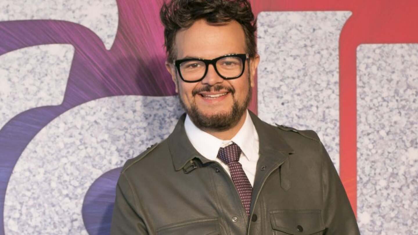 Aseguran que Aleks Syntek intentó ligar con un adolescente