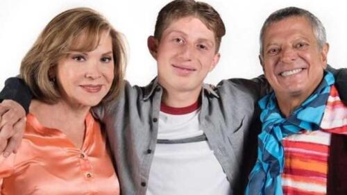 Familia de Octavio Ocaña visita el foro donde grababa Benito