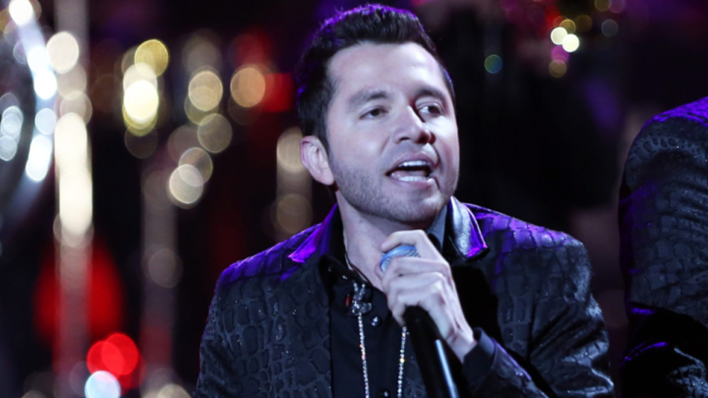 Memo Garza, exvocalista de La Adictiva, sufre accidente con su banda: hay heridos y el cantante está de luto