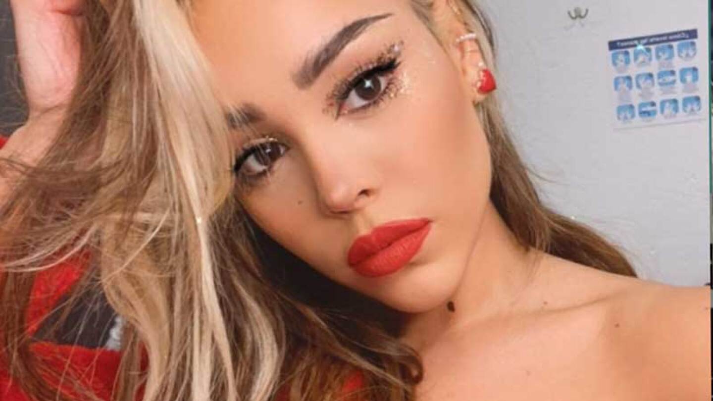 Danna Paola anuncia que un ser querido está en el hospital