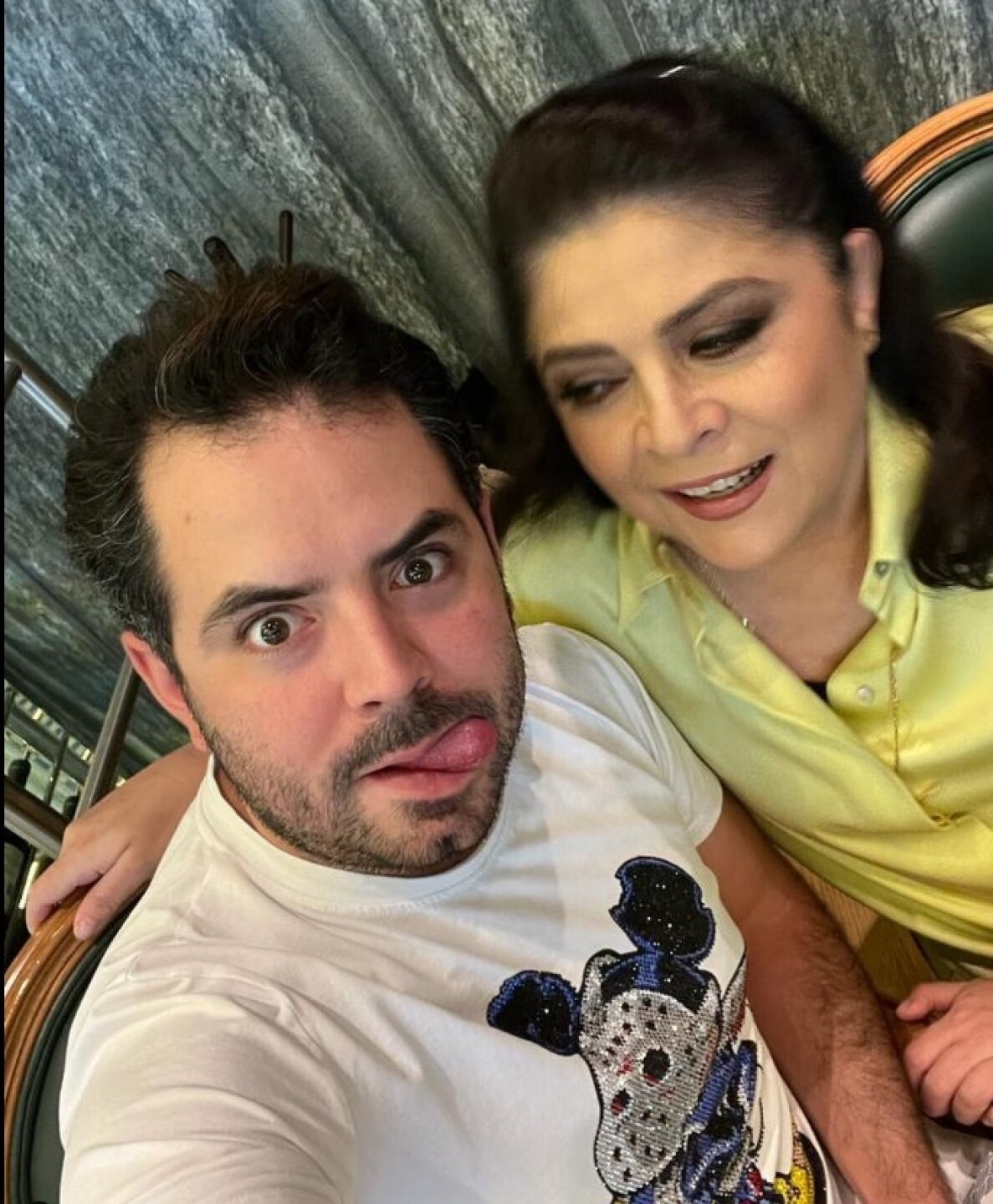 Victoria Ruffo y José Eduardo