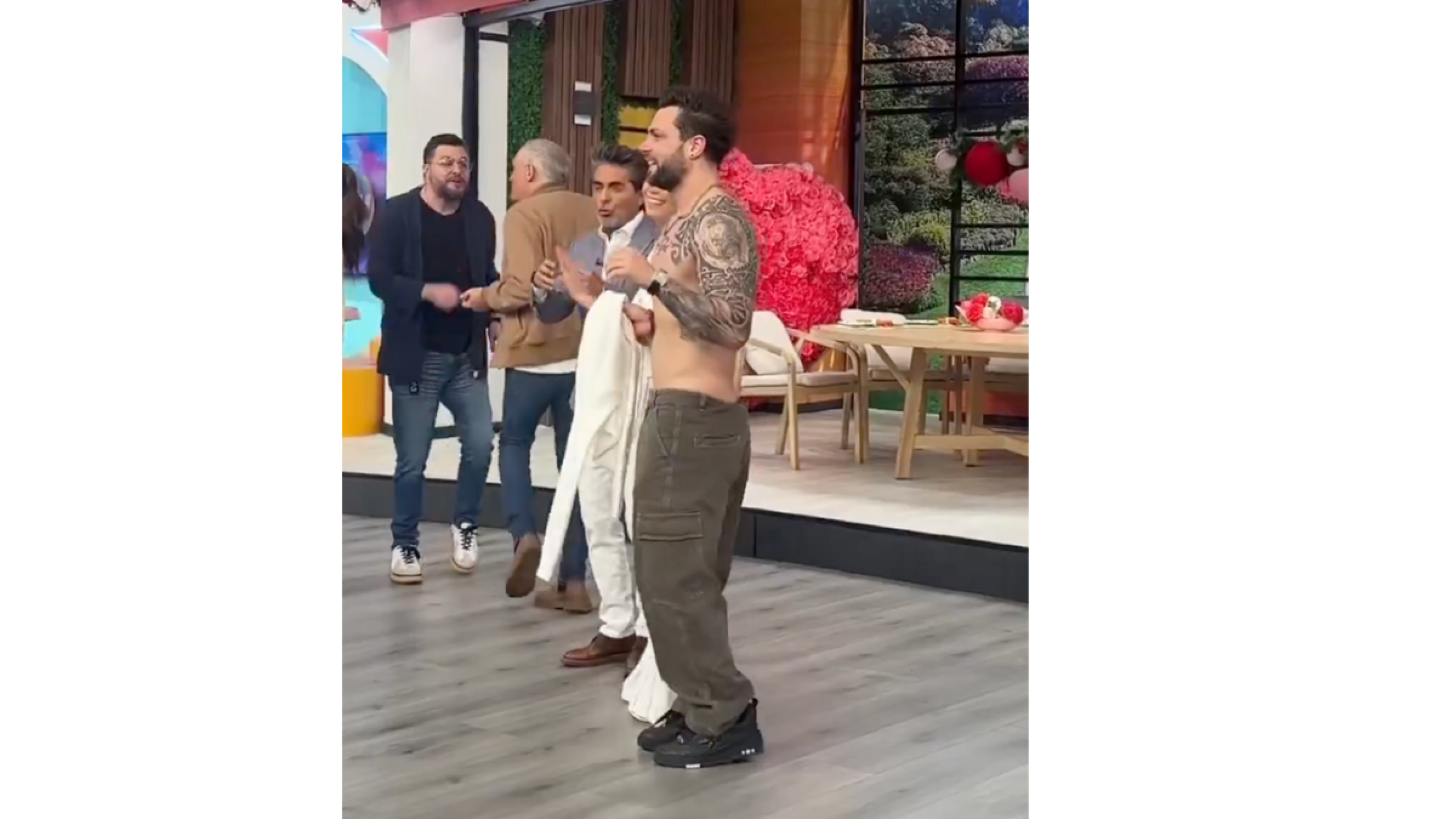 Nicola Porcella sufre accidente en 'Hoy'