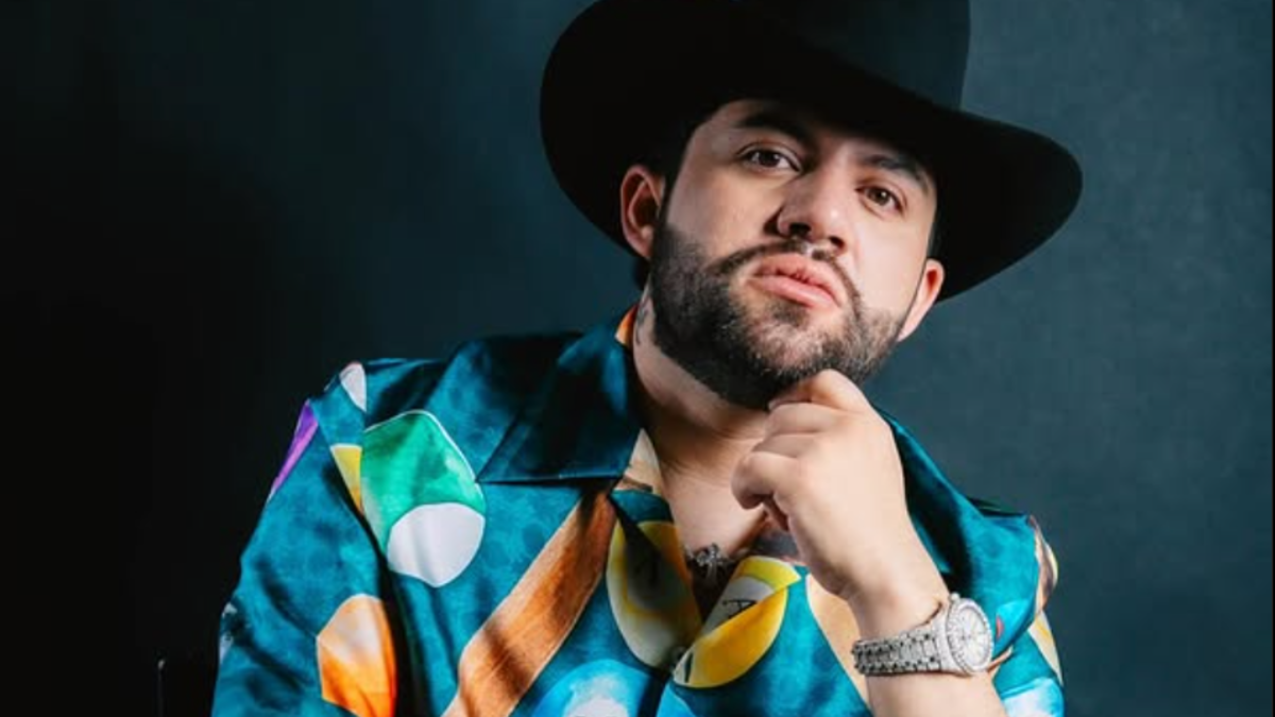 Caos en el Palenque de Texcoco: Luis R. Conriquez interrumpe concierto y lanza comunicado tras agresiones