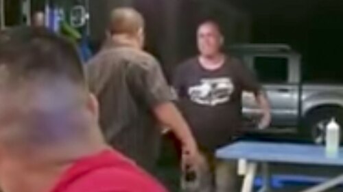 Así le fue a un gringo que se atrevió a insultar a un grupo de mexicanos