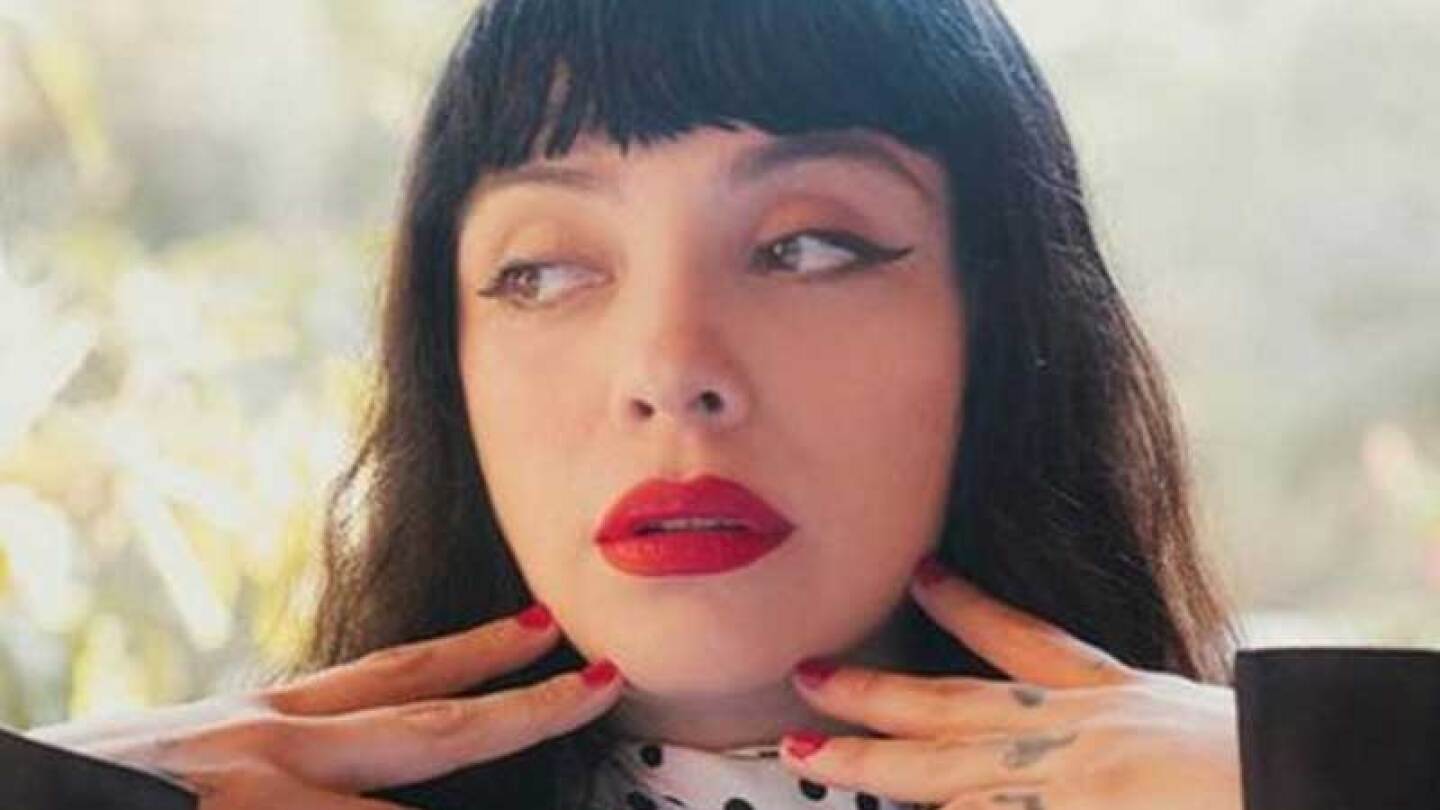 Mon Laferte confiesa que estuvo a punto de quitarse la vida