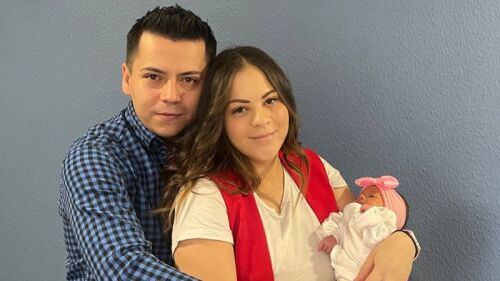 Adrián Alonso se encuentra viviendo el sueño de ser padre joven a los 29 años