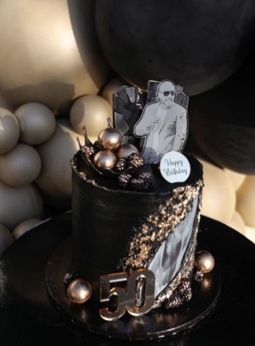 Lupillo Rivera festejó sus 50 años de vida