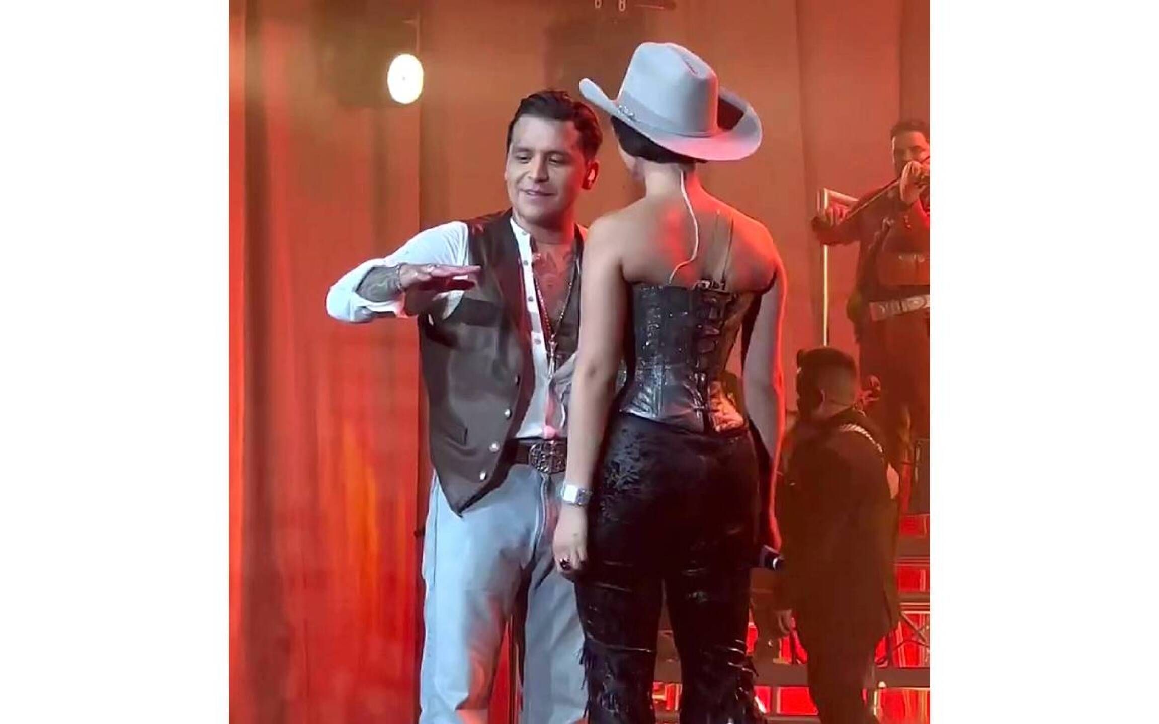 Ángela Aguilar y Nodal