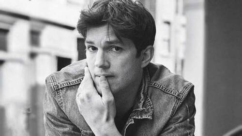 Ashton Kutcher está casado y tiene dos hijos
