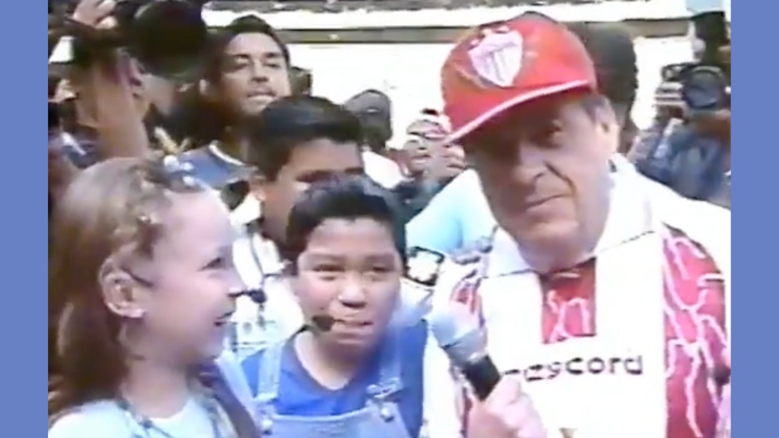 Belinda y Chespirito homenaje