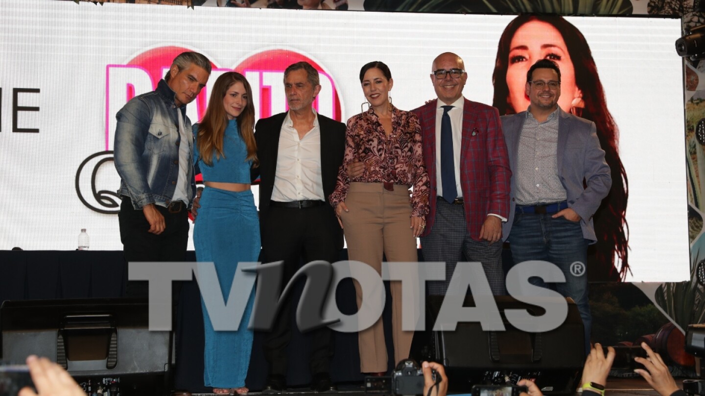 Conferencia de prensa Papito Querido