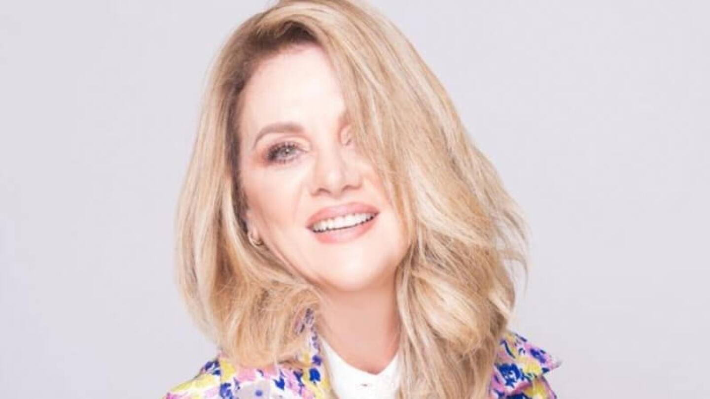  Erika Buenfil aseguró que vivió un divorcio al alejarse de su mamá