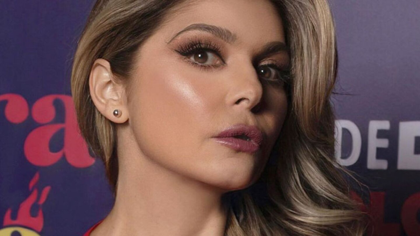 Itatí Cantoral fiesta de cumpleaños hija XV viaje