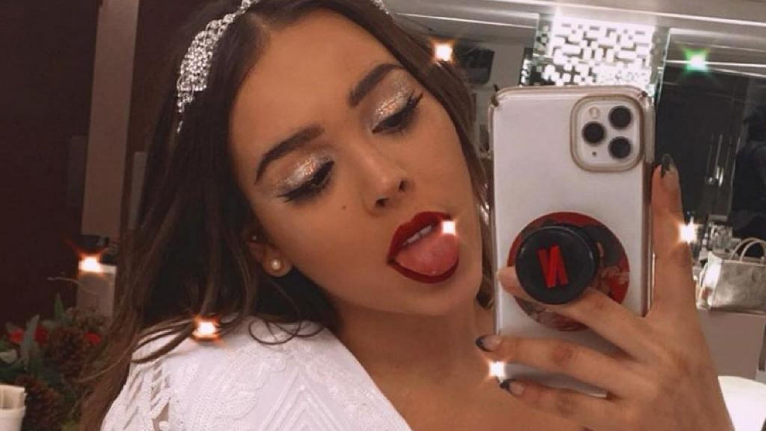 Danna Paola está tan segura, que retó a Escorpión Dorado a hacer una apuesta.