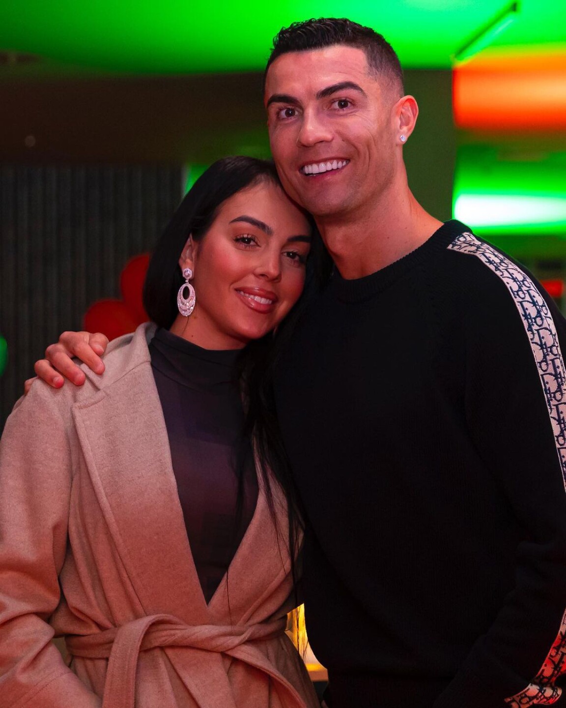 Georgina Rodríguez y Cristiano Ronaldo son de las parejas favoritas del medio