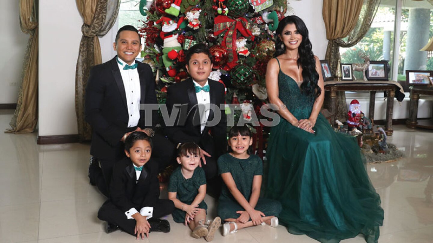 edwin luna kimberly flores familia navidad hijos