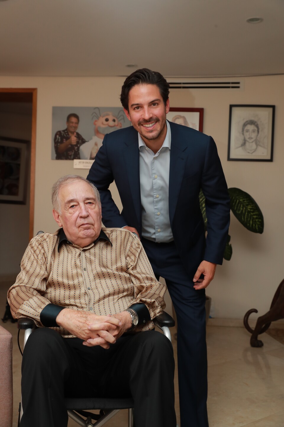 Víctor González Torres, 'Dr. Simi', Víctor González Torres