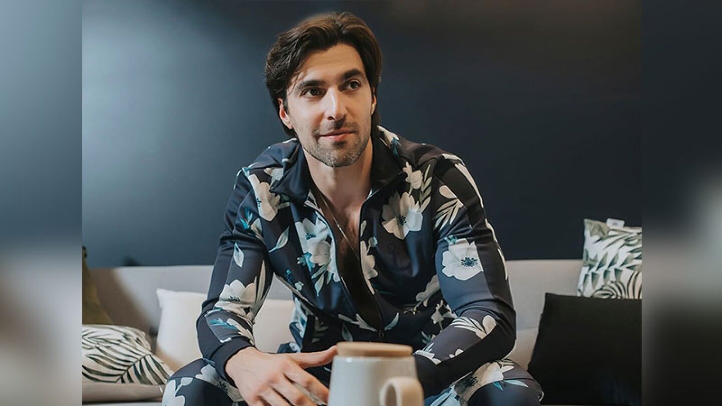 Osvaldo de León celebrará sus 36 años con un Live